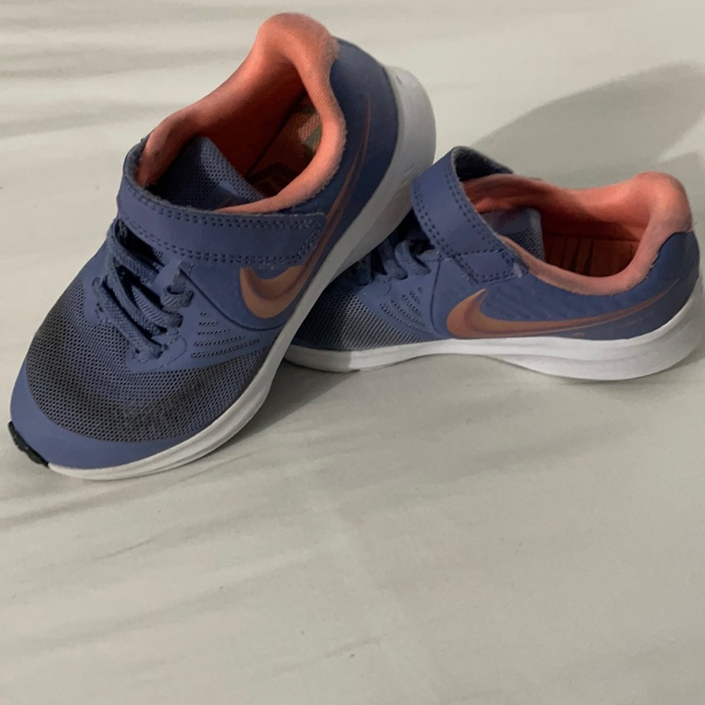 Nike star runner 2.0 sneakers girls size 11.5c